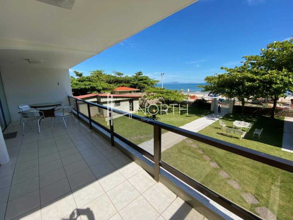 Excelente apartamento pé na areia, vista incrível