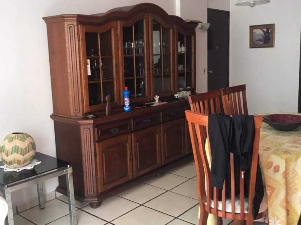 Apartamento com 2 quartos, 2min da praia Copacabana