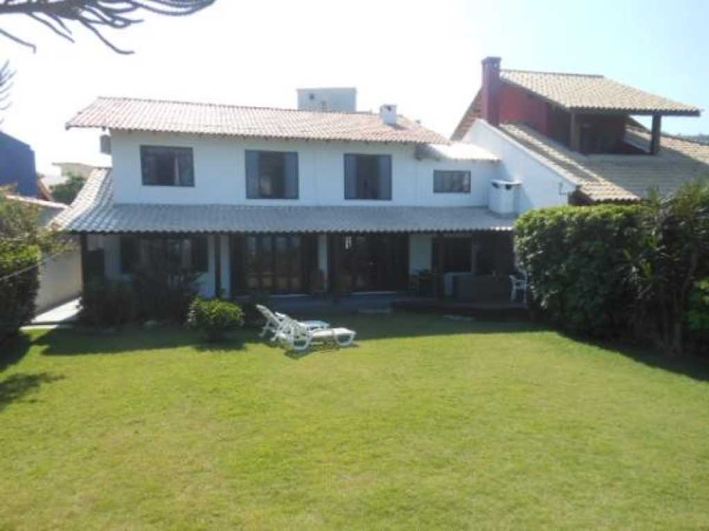 Beira Mar with 5 bedrooms in Mariscal! Ref.75