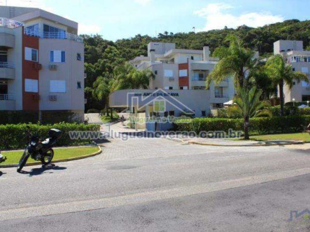 Apartamentos Praia Brava Florianópolis, Aluguel no Verão.