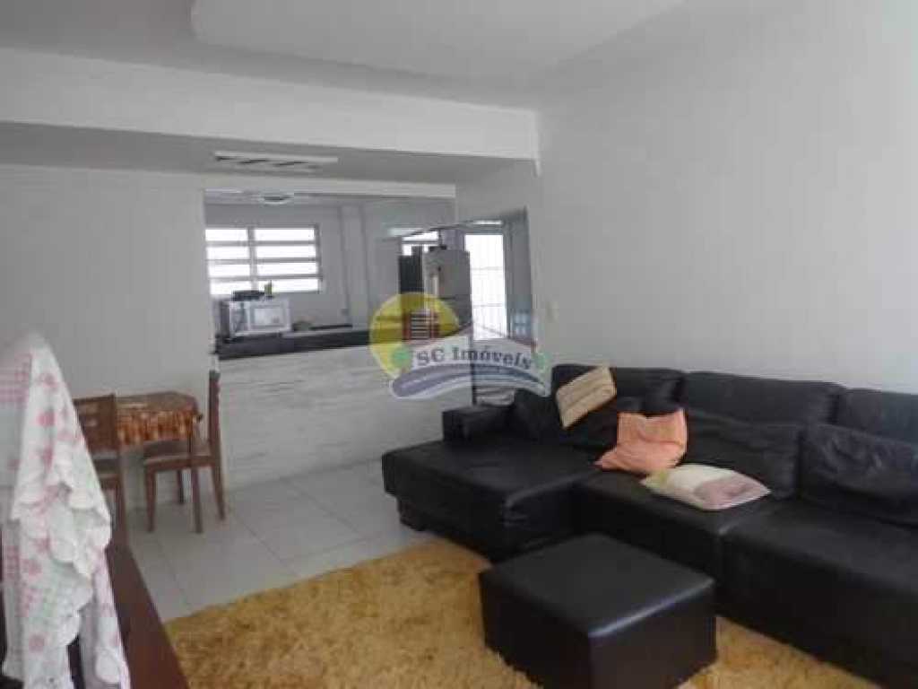 Apartamento com 2 dorms, Embaré