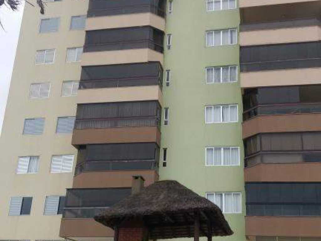 EXCELENTE APARTAMENTO BEIRA MAR EM BARRA VELHA SC PARA TEMPORADA