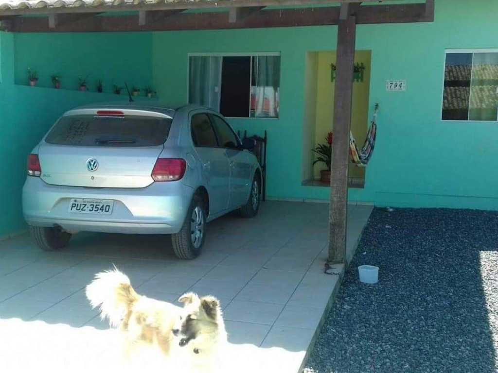 Casa aconchegante, bem ventilada, lugar tranquilo  em Barra Velha SC