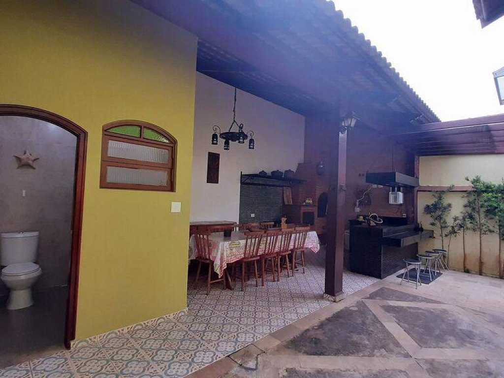 Linda casa em Itanhaém