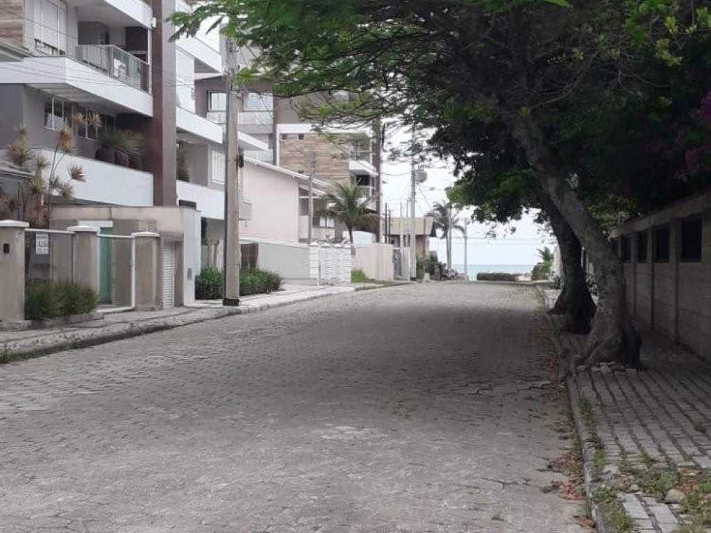 APARTAMENTO TÉRREO CANTO GRANDE