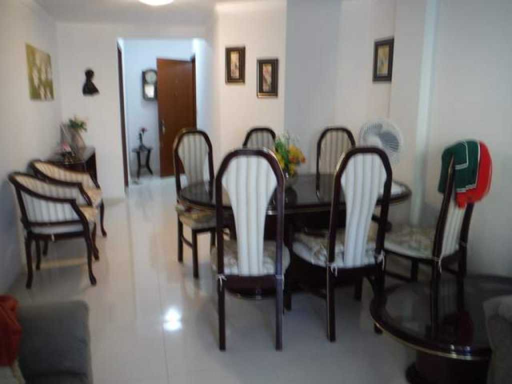 Apartmento vista lateral praia 3 quartos climatizados - Meia Praia