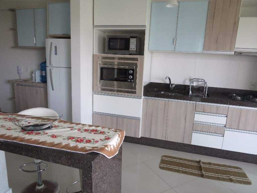 APARTAMENTO DE 3 DORMITORIOS EN BOMBINHAS (BOMBAS BEACH) cod 202 - 100 METROS DE LA PLAYA PARA 10 PERSONAS