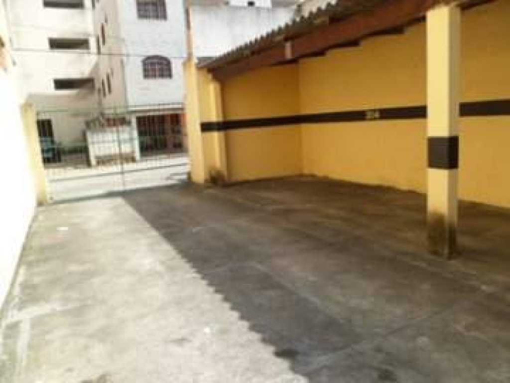 Belo apartamento no Ed. Costa Azu