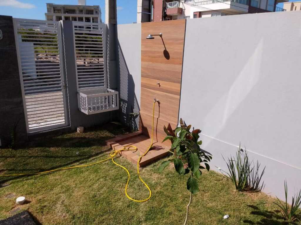 CASA GEMINADA EM MARISCAL 120M DA PRAIA