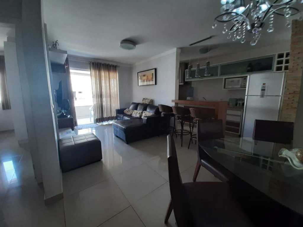 APARTAMENTO DE 2 DORMITORIOS (1 SUITE) COD 22 - PARA 7 PERSONAS - EN EL CENTRO BALN. cayó