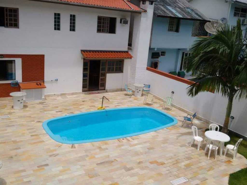 CASA NA PRAIA DE TAQUARAS - BALNEÁRIO CAMBORIU, SC