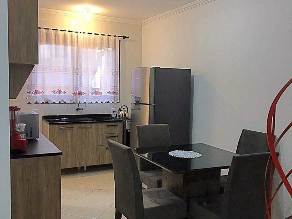 5min Mar Ingleses-FLORIANÓPOLIS-Duplex 2Dorm Temporada-WiFi-Ar Split- 2 SMART TV NetFlix