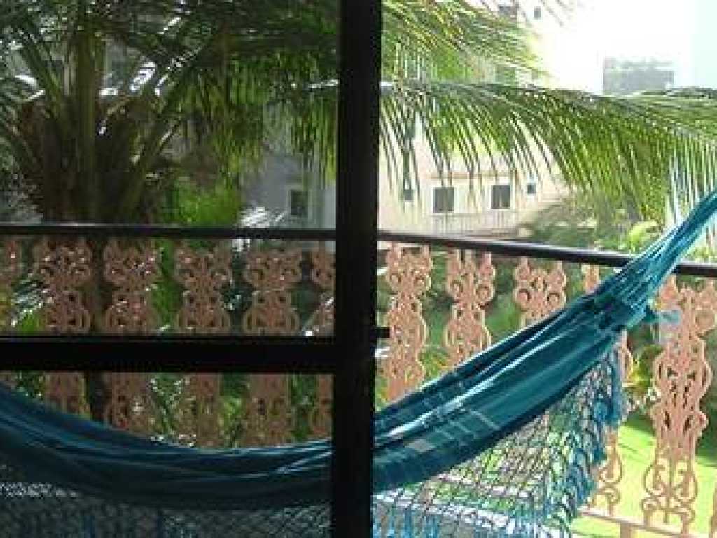 Lindo Apartamento - Cond. Fechado - 1 Dormitório para 5 pessoas. (H)