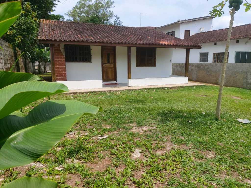 0002.00 -DICO - MARANDUBA - HOUSE - 2 DORM -12 PESS - 100M DO MAR - SWIMMING POOL - WI-FI