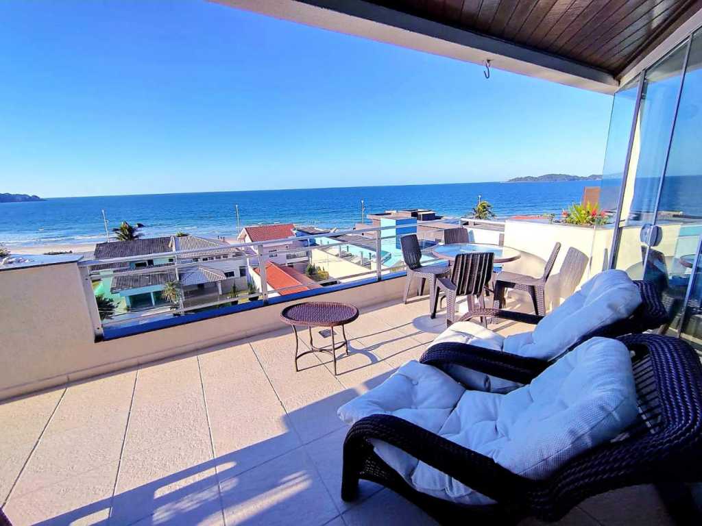 BEAUTIFUL HOUSE FRONT OF THE SEA WITH POOL, 6 BEDROOMS IN BOMBINHAS - SC!