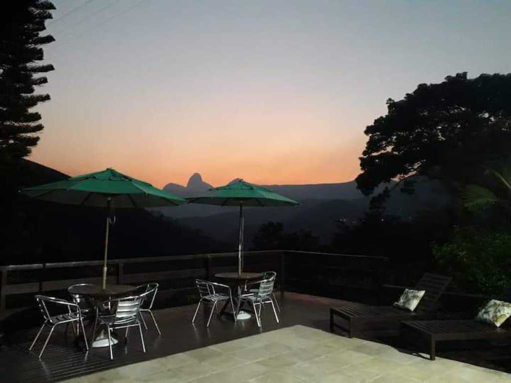 Casa do Léo, ambiente familiar em itaipava .