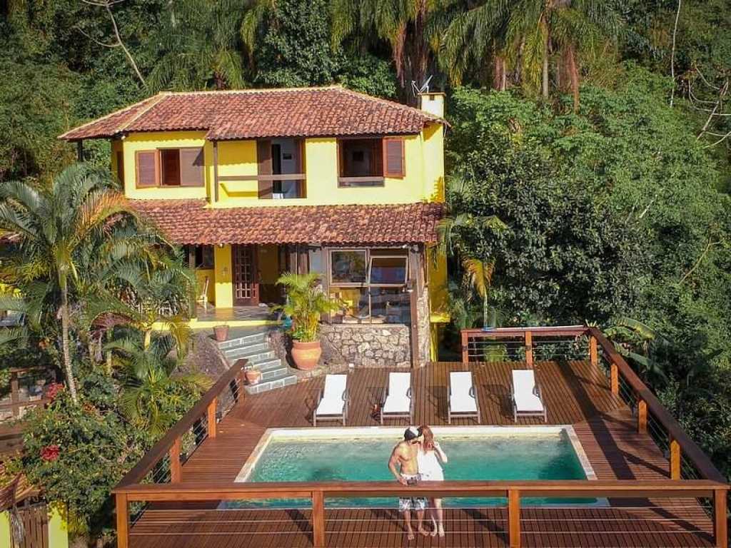 Deslumbrante casa com vista para p mar em Ilhabela!