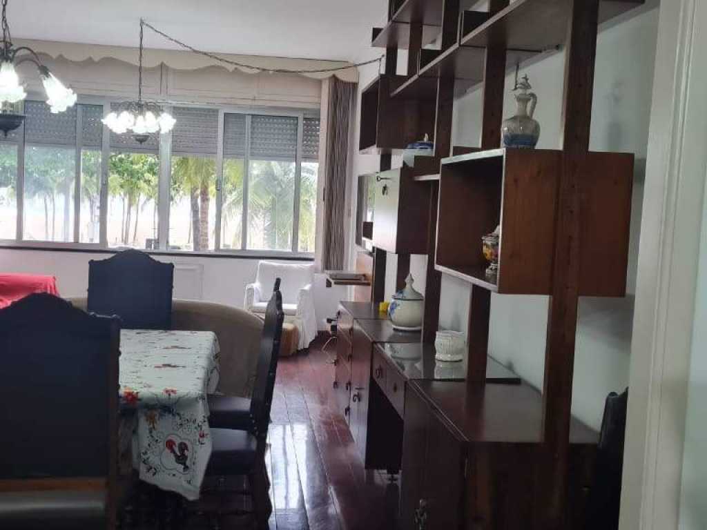 Apartamento de 3 quartos, sendo uma suíte frente mar em Copacabana Rio de Janeiro RJ