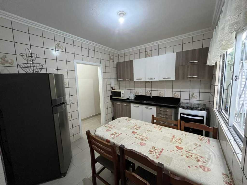 APARTAMENTO 1 SUITE + 1 HABITACIÓN - COD. 01- PARA 7 PERSONAS - CENTRO DE BALN.CAMBORIÚ - COMPLETO