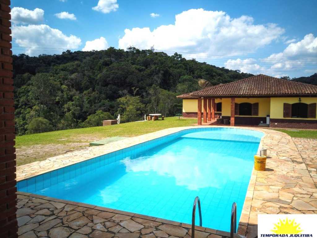 PISCINA EM ALVENÁRIA-SEDE ESTILO CASARÃO-LAGO-CAMPO DE FUTEBOL- SALÃO DE JOGOS -MESA AR-AERO HOCKEY