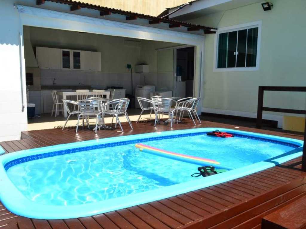 Casa con piscina para 10 personas, 3 dormitorios con aire acondicionado - Cód. 9002