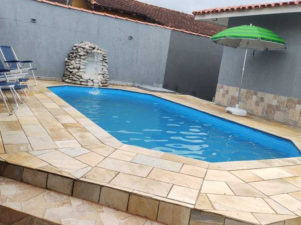 Casa Grande com Piscina para Toda Família Pé na Areia