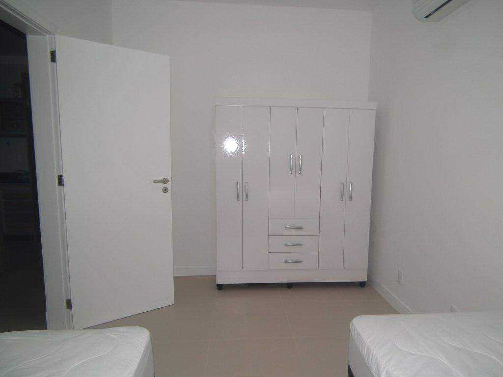 Belíssimo apartamento na Praia de Palmas.