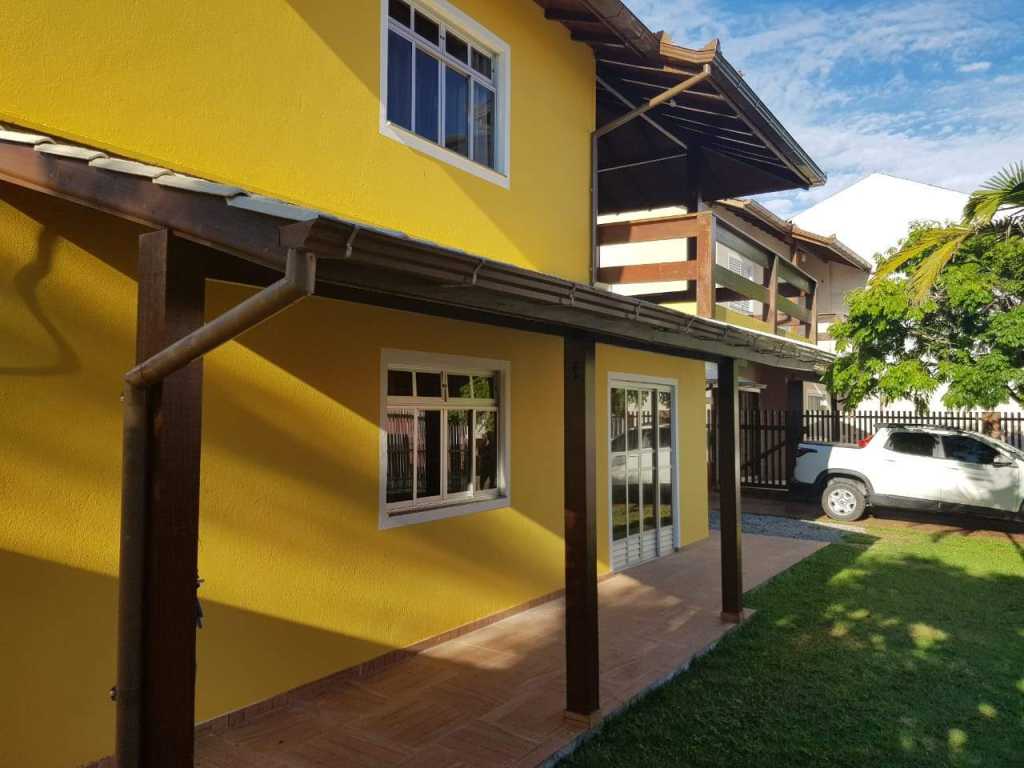 Casa em Guarda do Embaú - Luciano