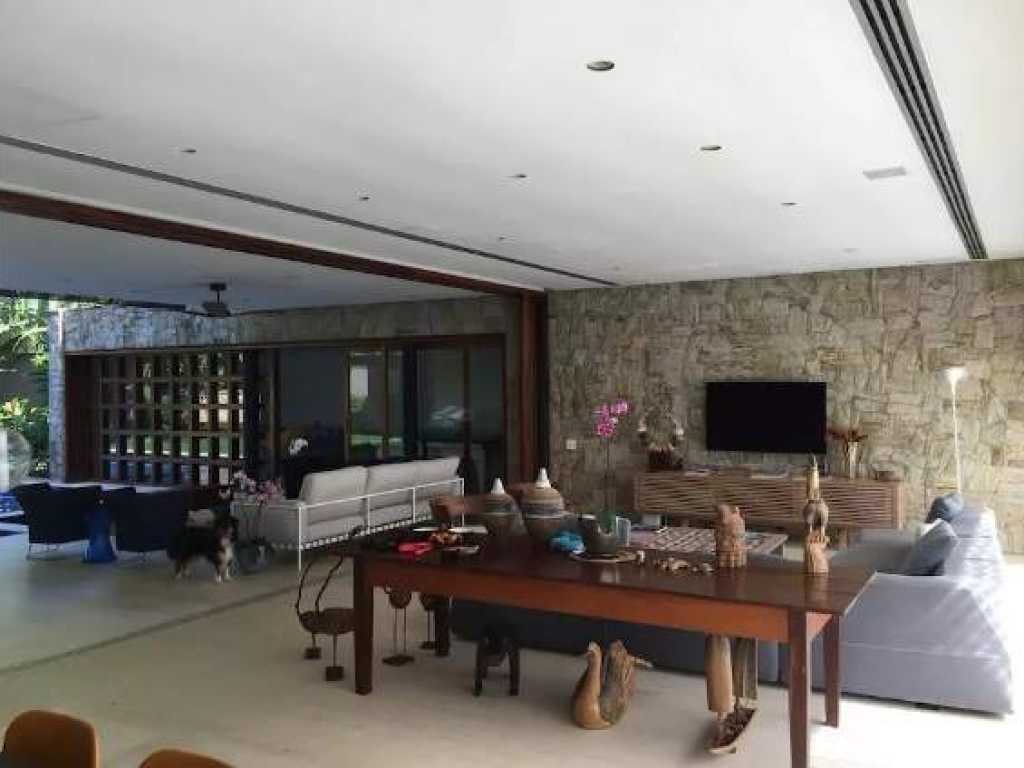 Casa próxima ao mar para locação