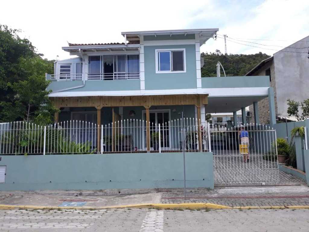 LINDA CASA ALUGUEL BOMBINHAS VERÃO 2020/2021-02