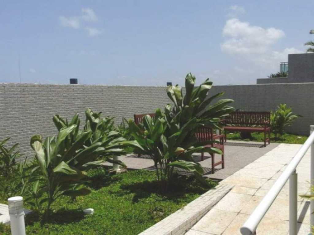 CONDOMINIO FECHADO A BEIRA MAR