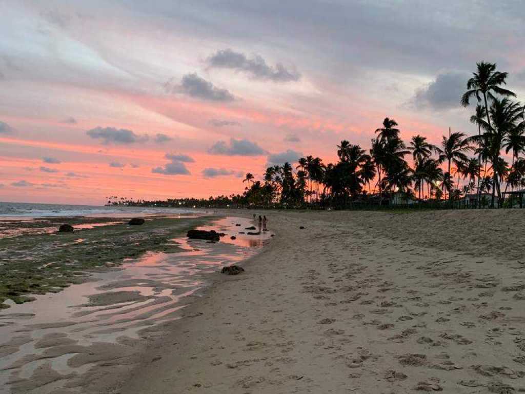 Casa de Praia Luxo na Praia de Muro Alto Condomínio Fechado