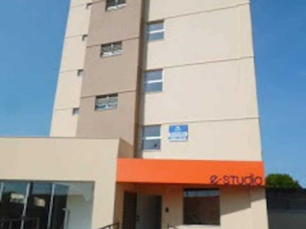 LINDO APARTAMENTO NO JD DAS ESMERALDAS