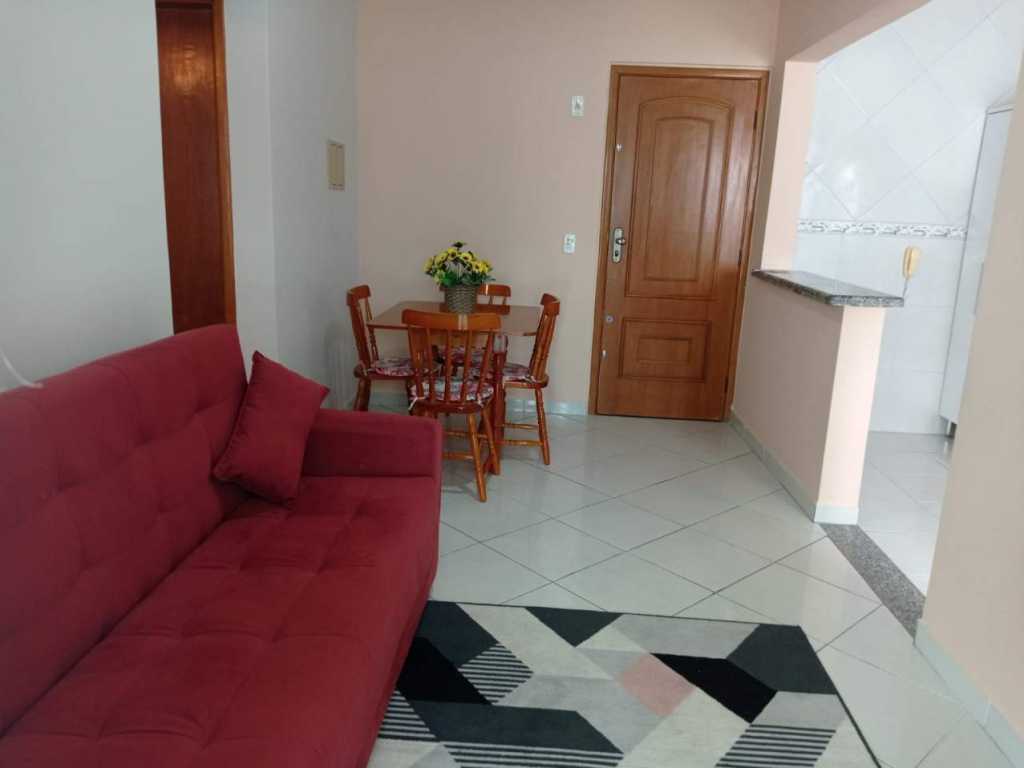 Apartamento c/ Churrasqueira e Sacada a 100 Mts da Praia 🌊