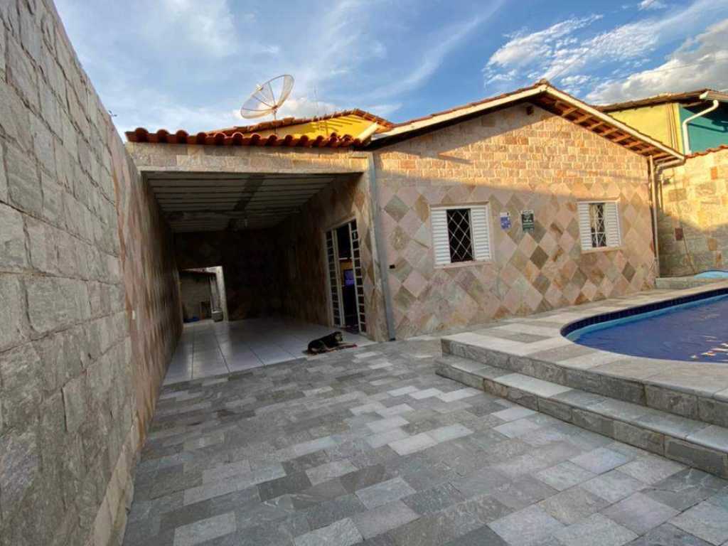 Hermosa casa con piscina climatizada