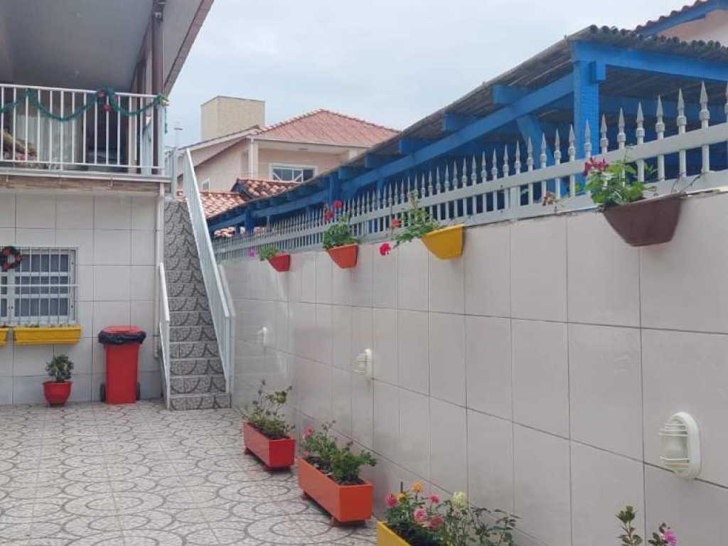 Residencial para até 4 pessoas a 300 mtrs do mar - casa 4