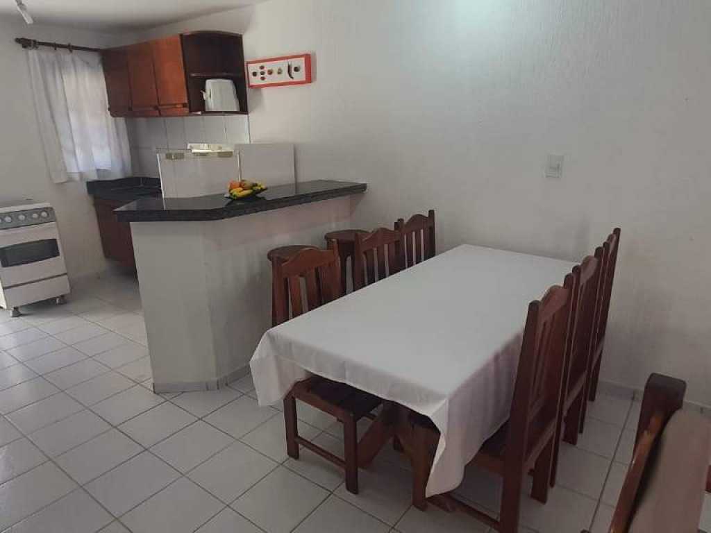 Casa p/ 8 pessoas com 2 suítes 80m praia taperapuã