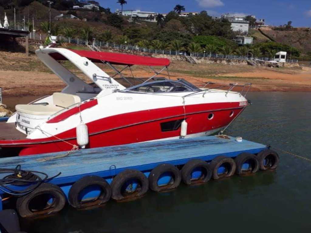 Lancha para passeio em Escarpas do Lago