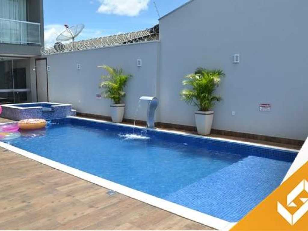 MARAVILHOSO SOBRADO COM 3 SUÍTES, PISCINA, OFURÔ E UMA ÓTIMA LOCALIZAÇÃO.