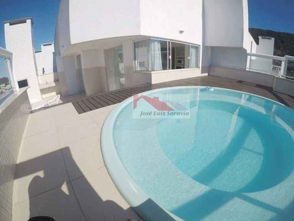 Cobertura com vista para o mar, com 3 suítes, 5 WC, deck com piscina e vista top!