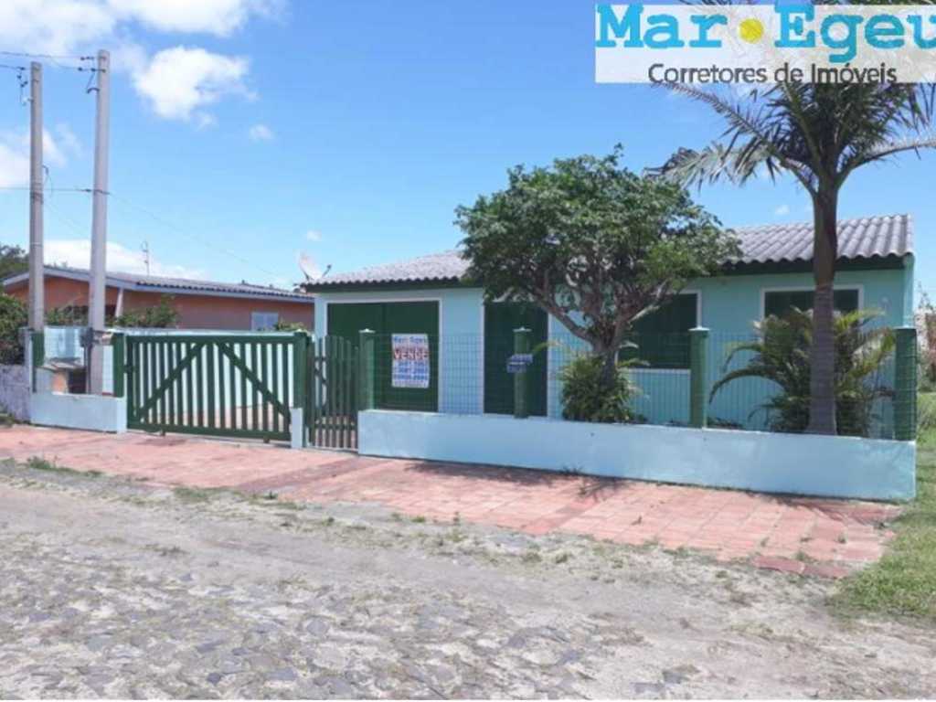 Casa para Temporada, Cidreira / RS, bairro Nazaré, 3 dormitórios, 2 banheiros, 2 vagas de garagens, mobiliado