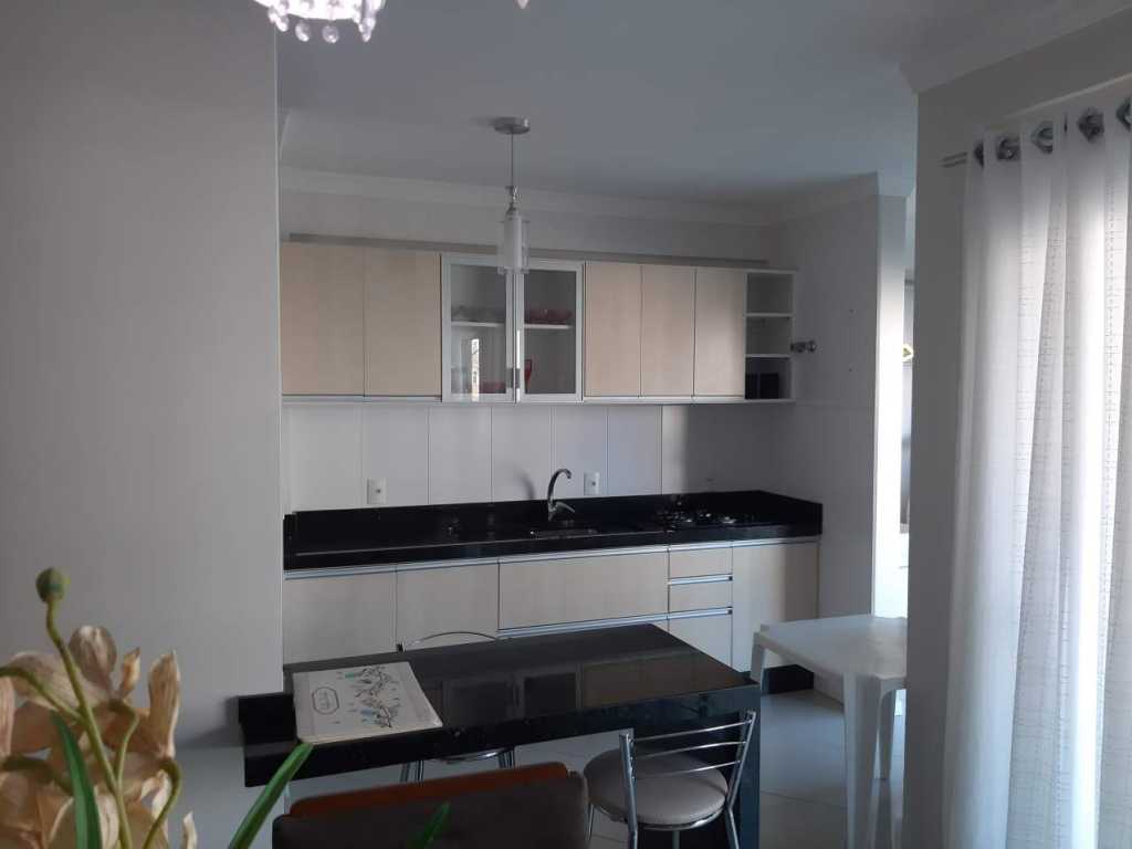 3 BEDROOM APARTMENT IN BOMBINHAS (BOMBAS BEACH) - COD 302 - 100 METERS FROM THE BEACH - FOR 10 PEOPLE - RESIDENTIAL JOEL RENT