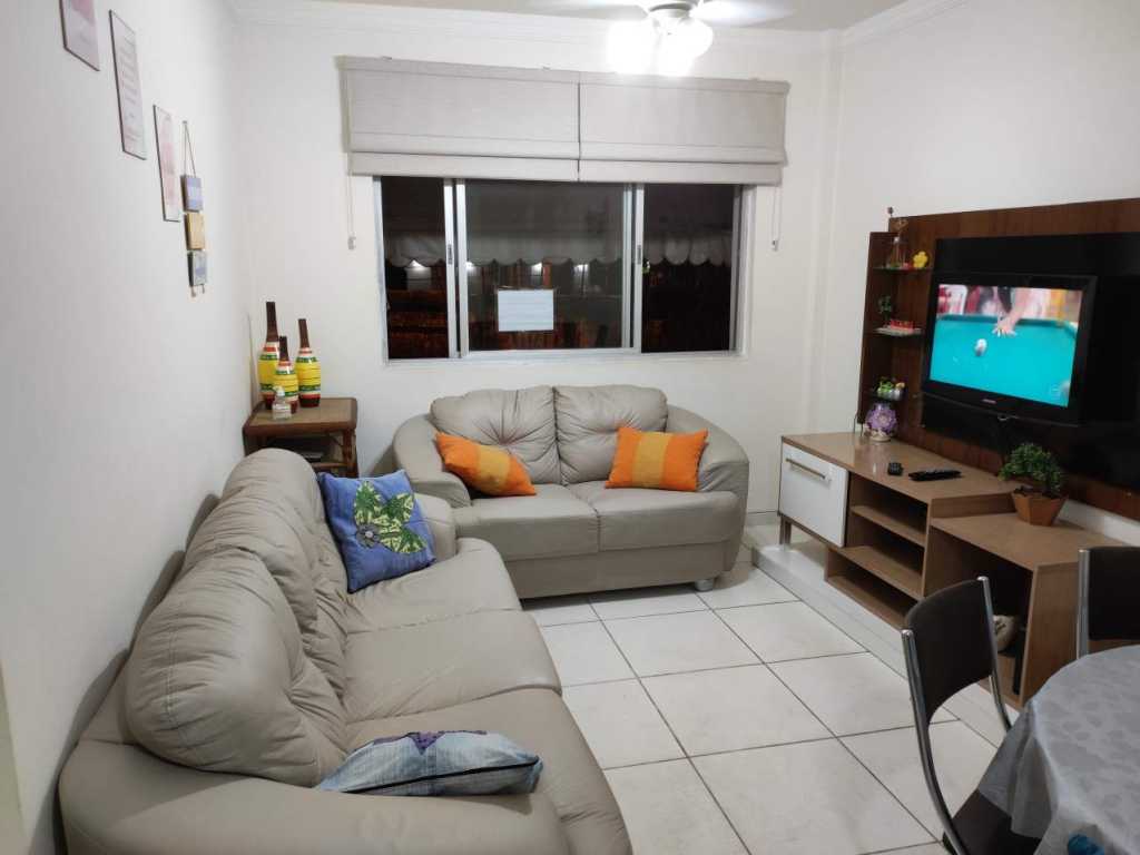 Apartamento arejado e aconchegante.