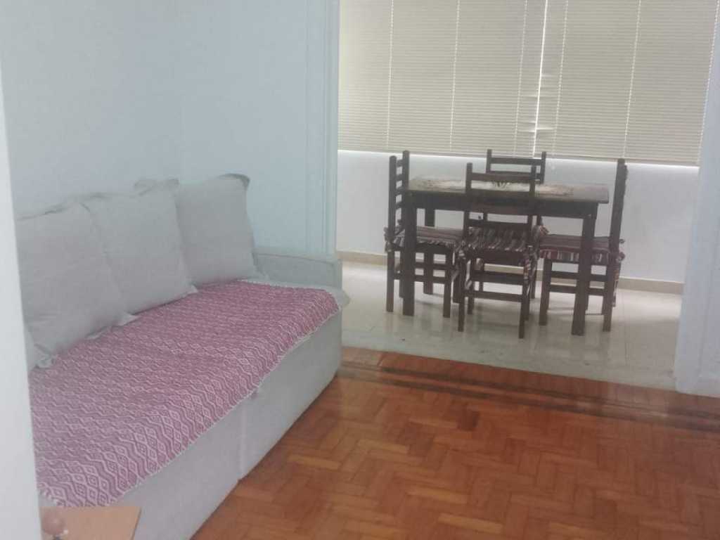 Lindo Apartamento Av Copacabana 1102