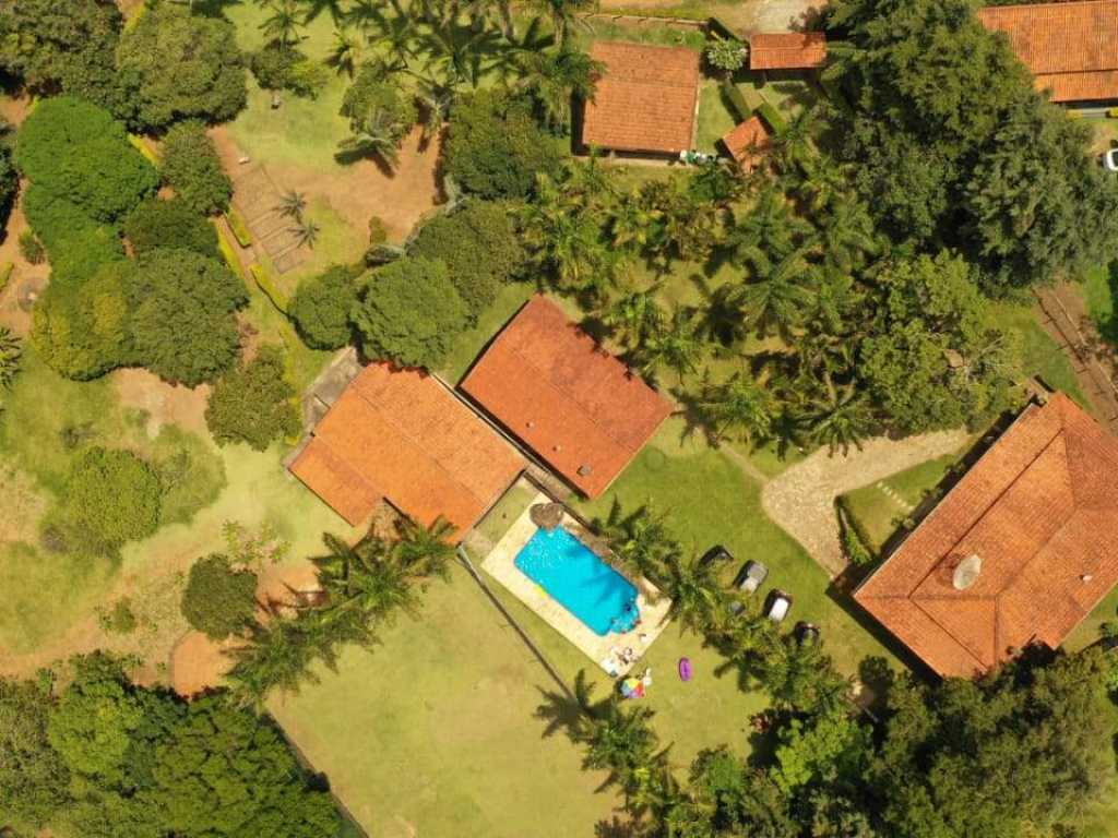 Rancho da Paz – Município de Vargem – Maravilhosa Chácara com vista para a Serra do Lopo. Estrutura para Grandes grupos, Festas e Eventos.