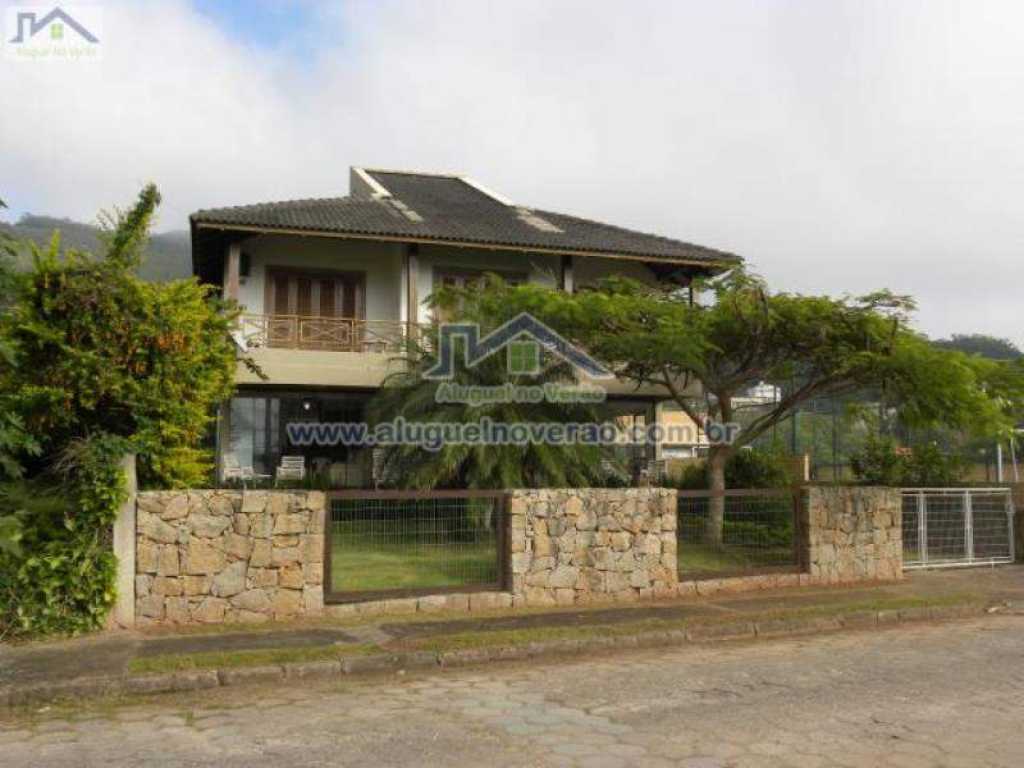 Houses Praia Brava Florianópolis, Summer Rent.