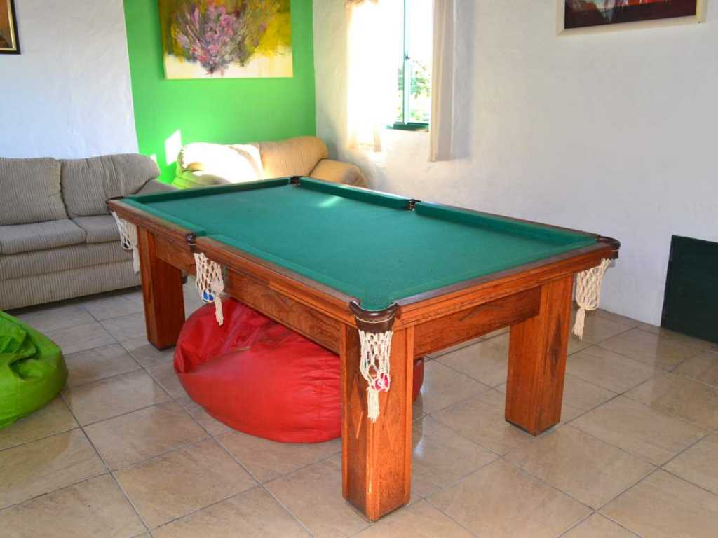 Casa para 8 pessoas, 3 dormitórios com ar condicionado, mesa de snooker