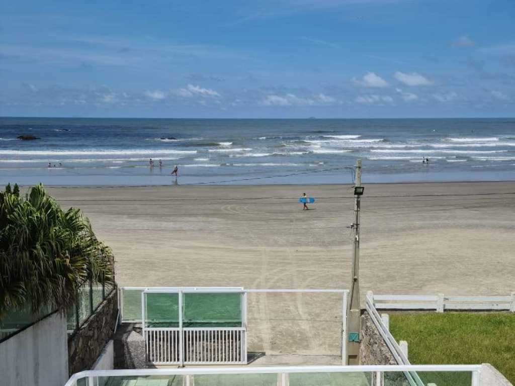 Pé na areia na Praia do Sonho