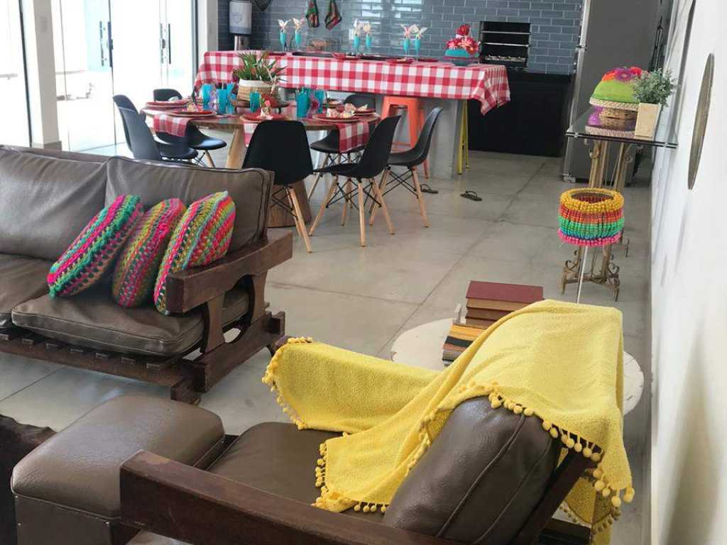 Maravilhosa casa perto de FurnasPark- DISPONÍVEL PARA NATAL