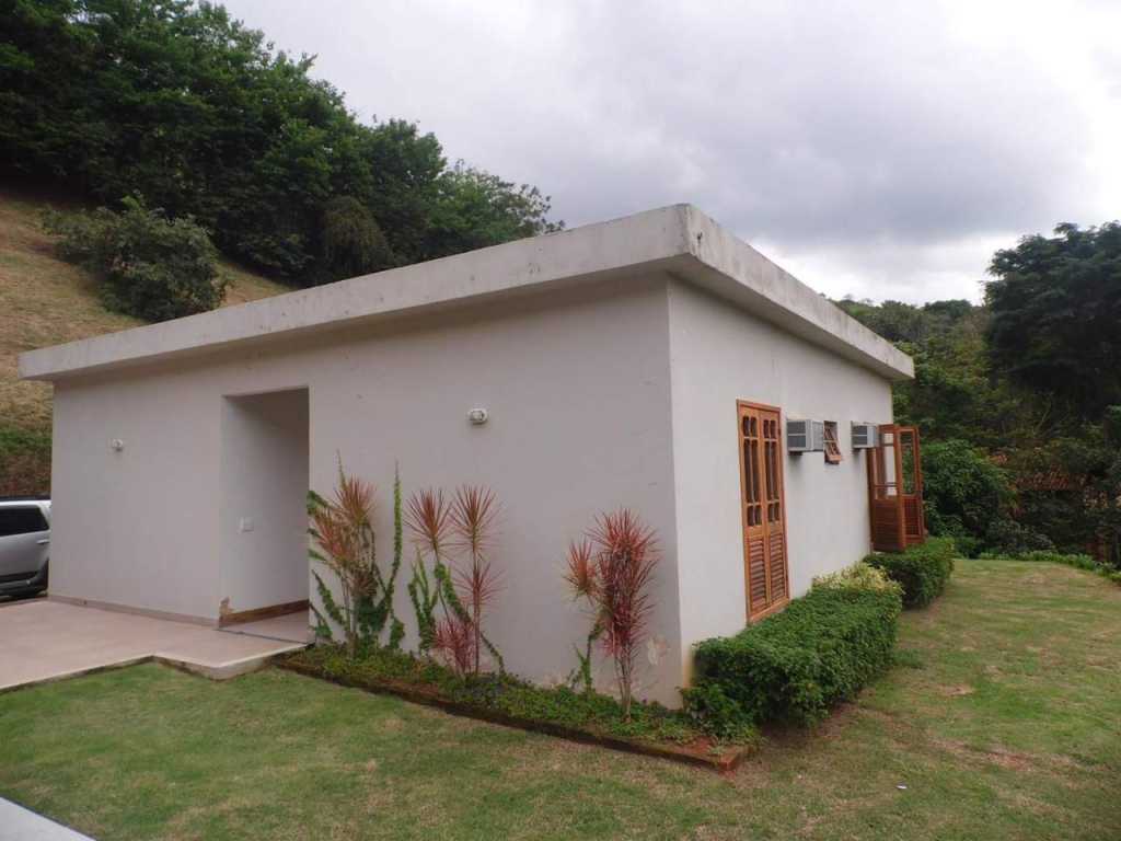 Excelente casa com linda vista